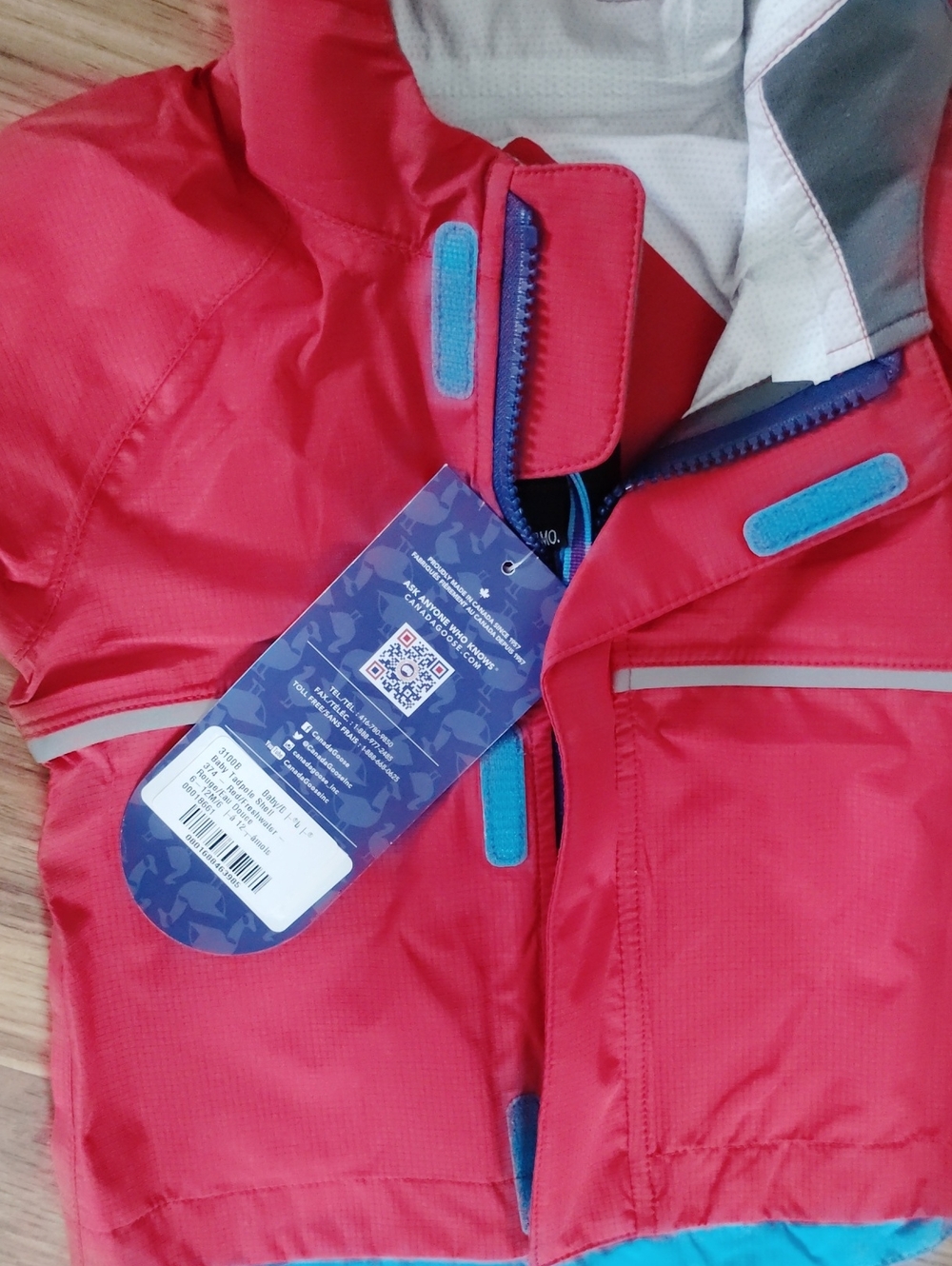 Canada Goose Red Kids Hooded Jacket with Teal Trim - Picture 11 of 12